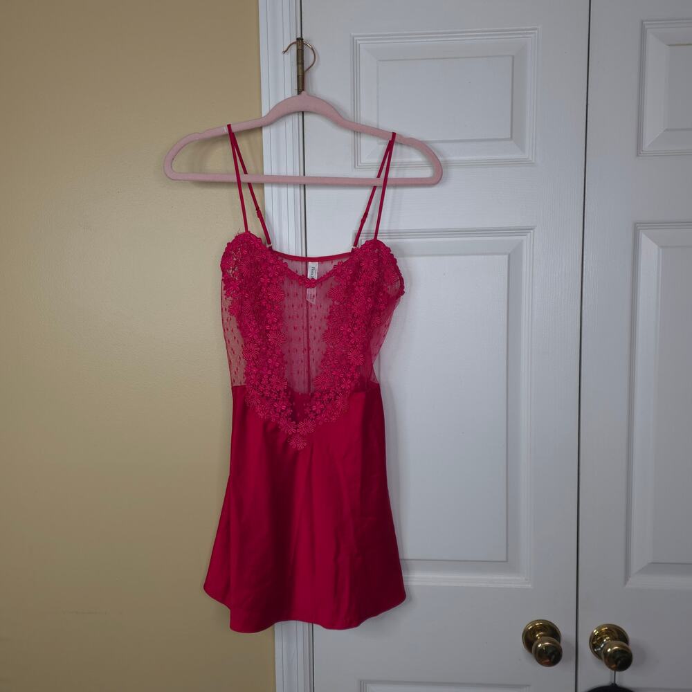 Flora Nikrooz Showstopper V-Neck Sheer Lace & Satin Chemise Nightgown Red Size S